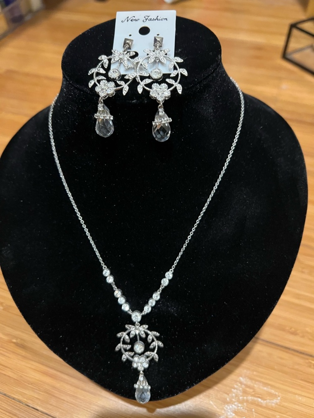 Silver Crystal Floral Pendant Necklace & Drop Earring Set - Silver